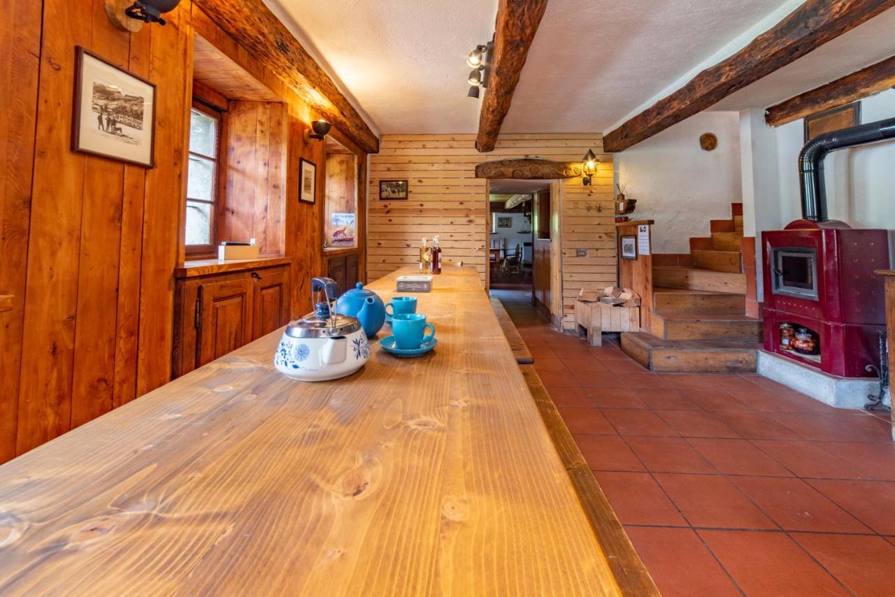 Voglia Di Veglia Hotel Varzo Bagian luar foto