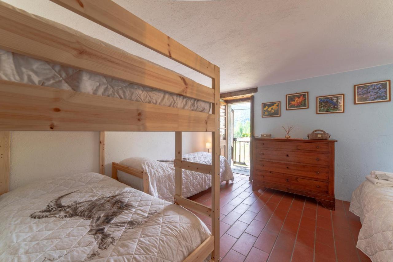 Voglia Di Veglia Hotel Varzo Bagian luar foto