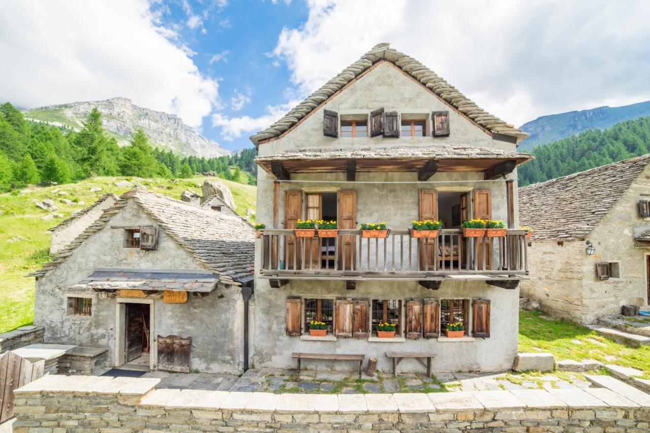 Voglia Di Veglia Hotel Varzo Bagian luar foto