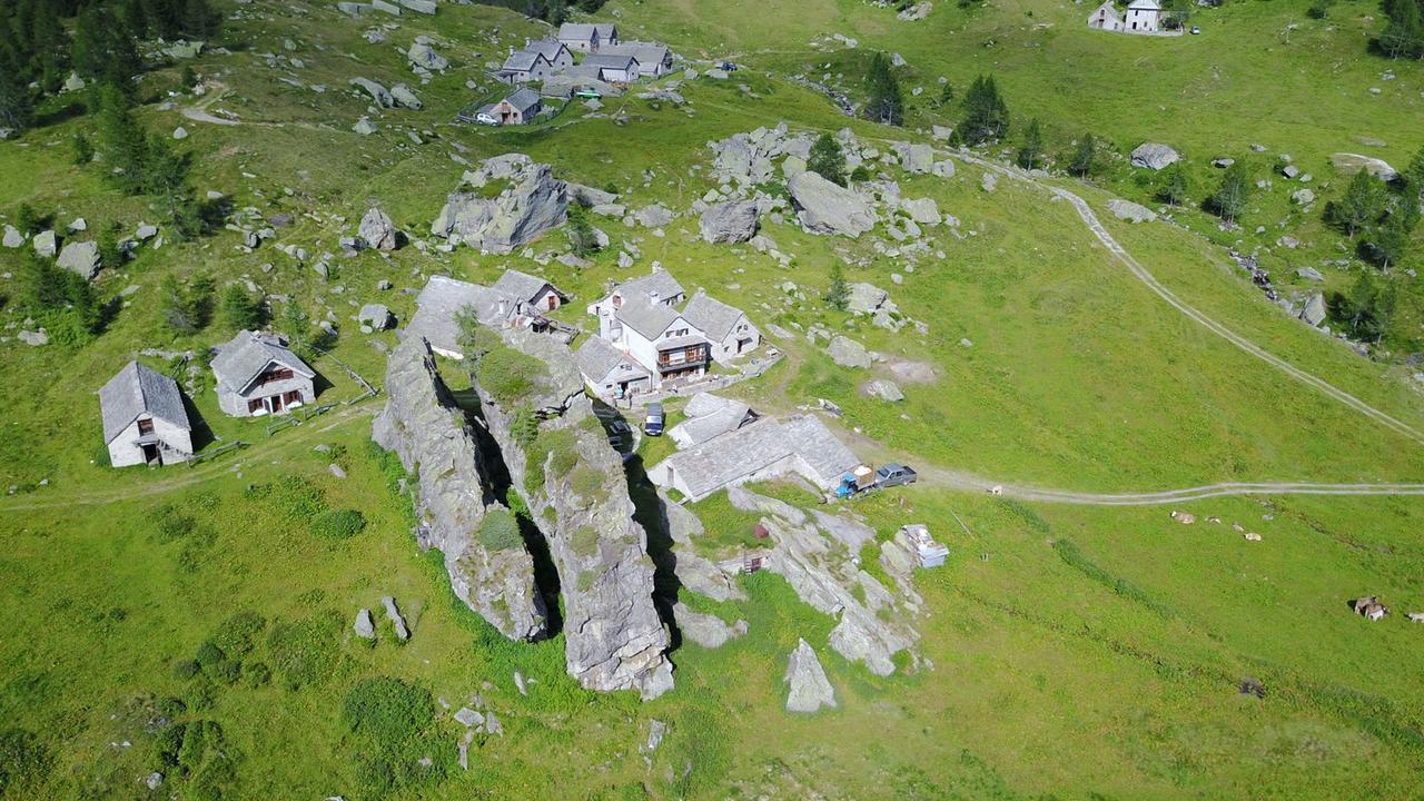 Voglia Di Veglia Hotel Varzo Bagian luar foto